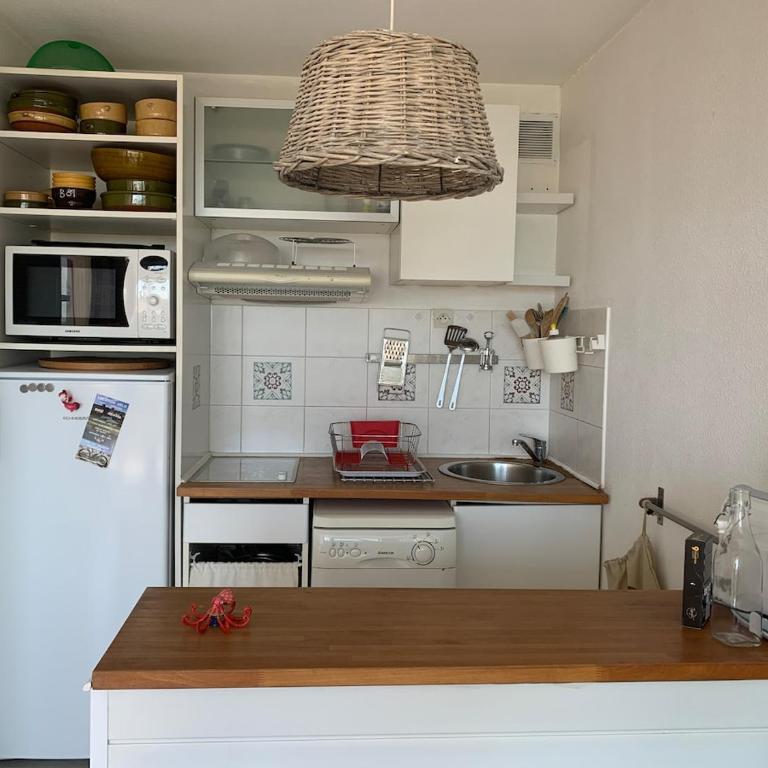 Spacieux studio vue mer sur le port - Appartement 1 Chambre - 3