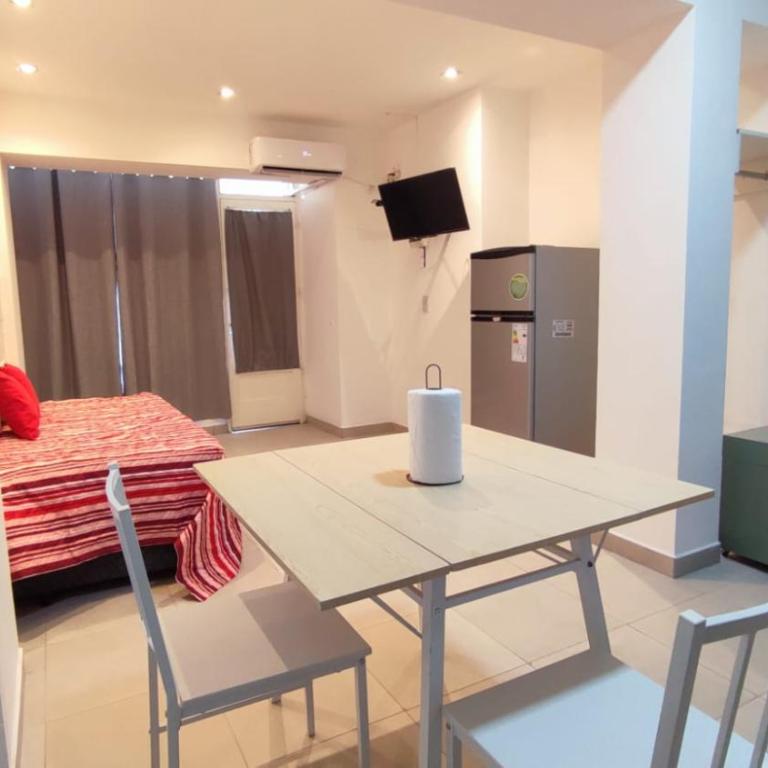 Depto En el centro cerca del nodo, Forum y a 1 hora de Termas de Rio Hondo - Apartamento de 1 dormitorio - 4