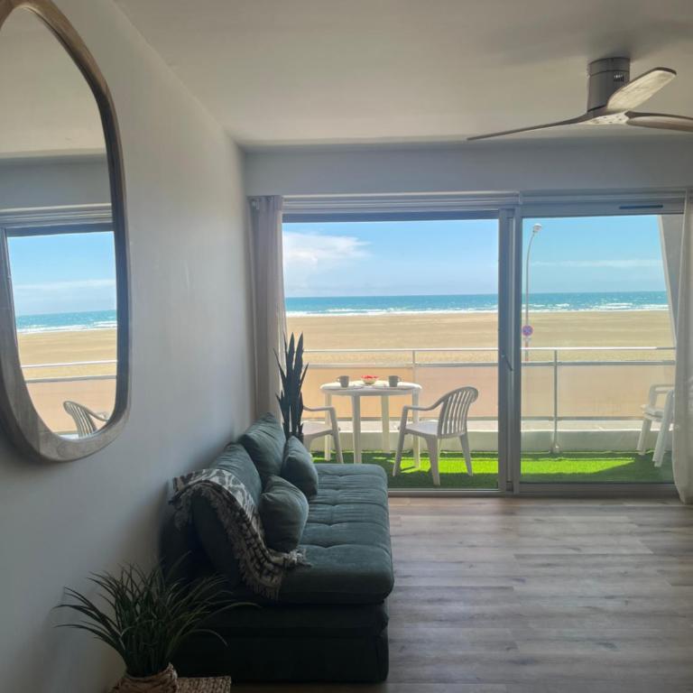 APPARTEMENT Rénové de type 3 VUE MER - Appartement 2 Chambres avec Balcon et Vue sur la Mer - 3