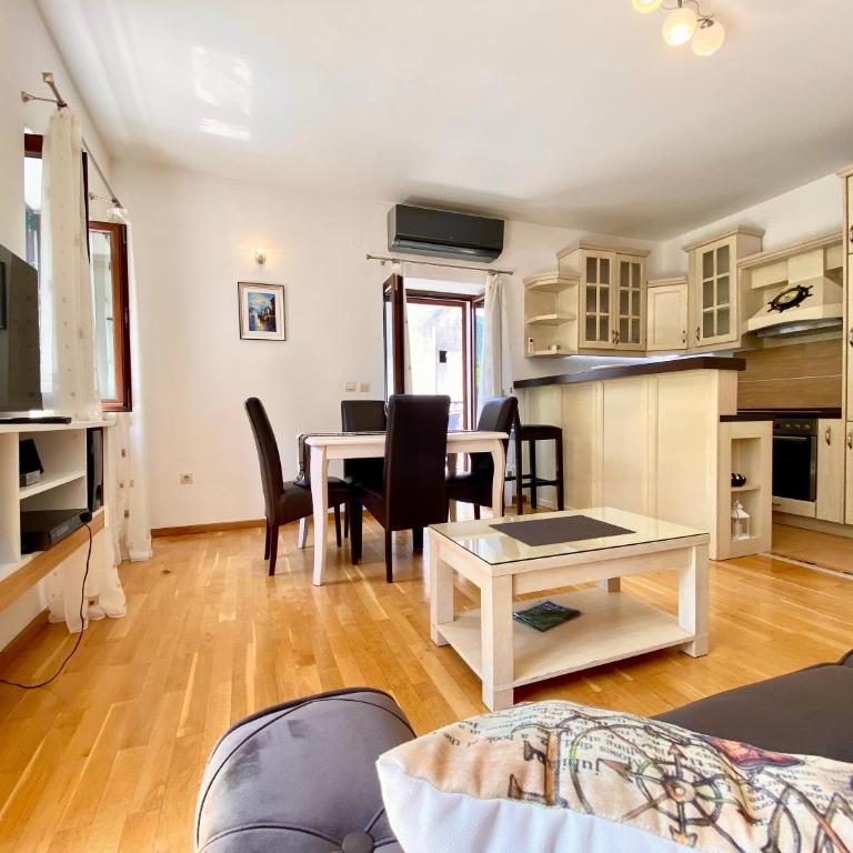 Fiumera Kotor Apartment - Apartment with Terrace - 4