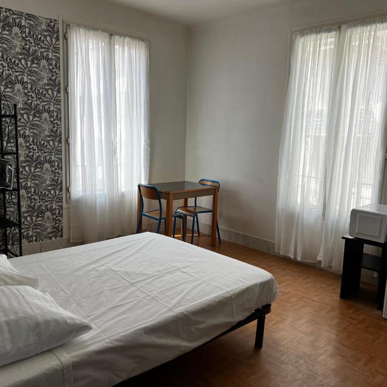 Alpazur - Double Room with Private Bathroom - 2