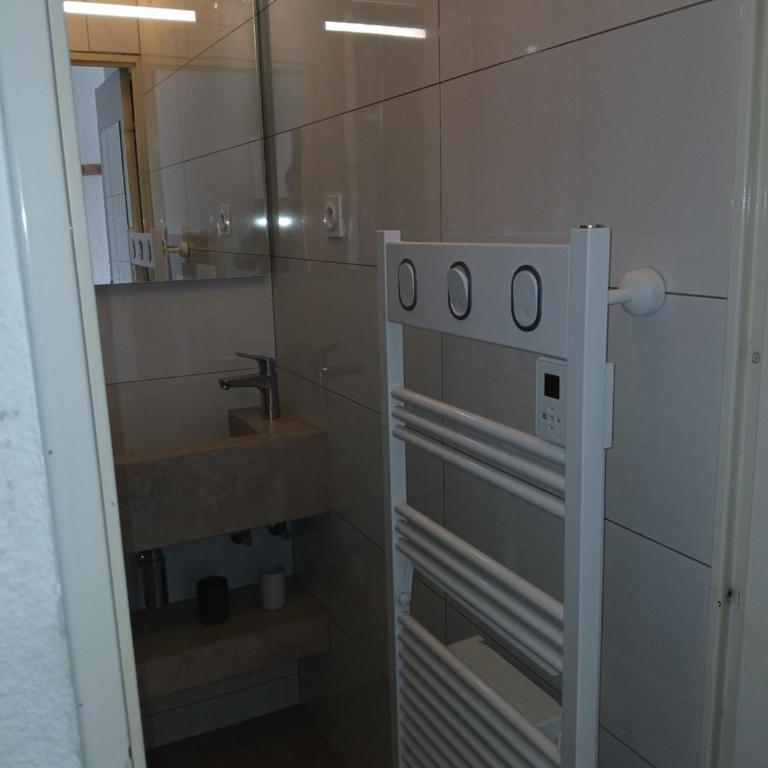 Appartement chaleureux. - Appartement 2 Chambres - 21