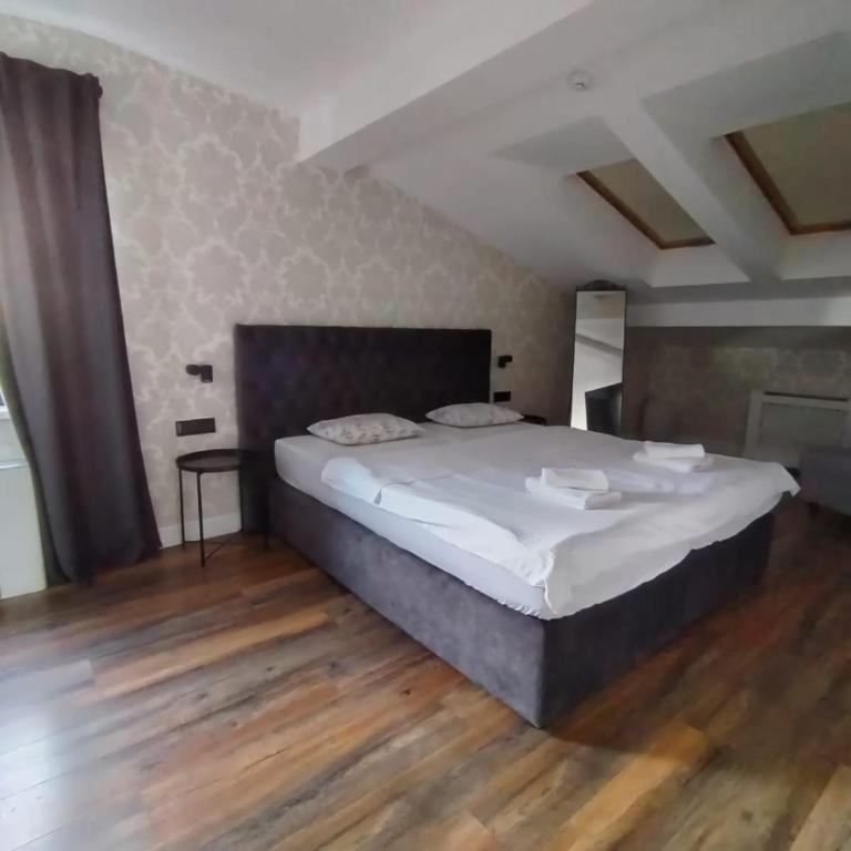 Benvenuti DELUXE - Two-Bedroom Apartment - 12