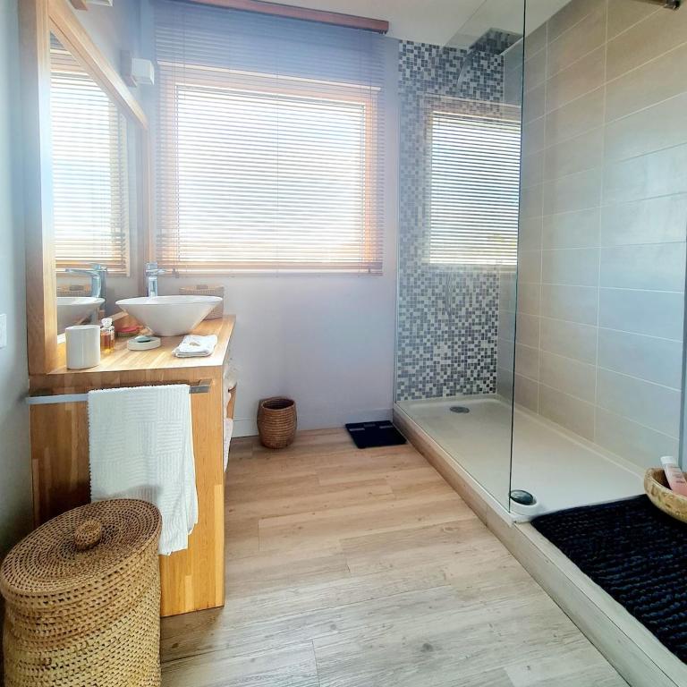 Splendide appartement face à la mer, parking, wifi - Appartement 2 Chambres - 16