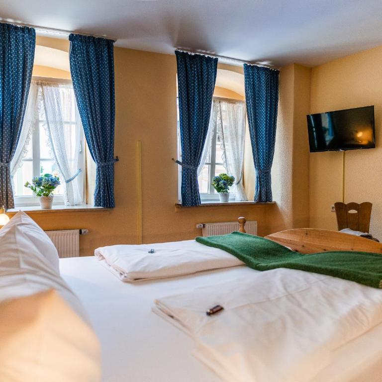 Werdenfelser Hof - Doppelzimmer mit Stadtblick - 4
