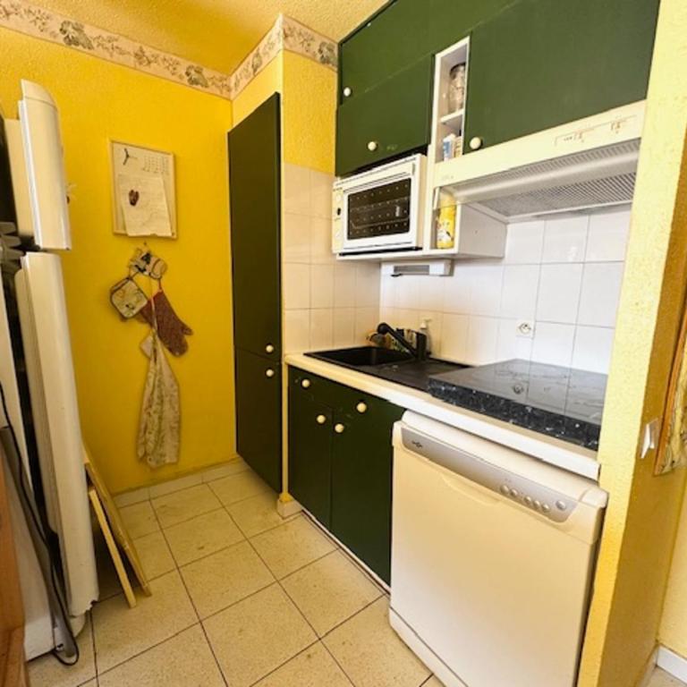 Appartement T3 Provençal avec Parking et Animaux admis, à 700m de la Plage - FR-1-799-54 - Appartamento - 3