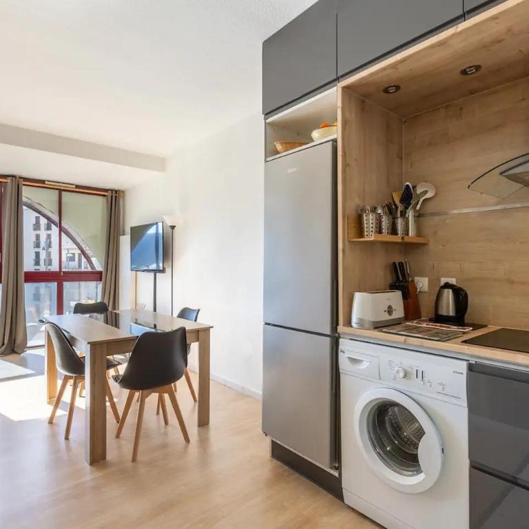 T3 Les Angles Plein Centre Station - Apartment mit 2 Schlafzimmern - 4