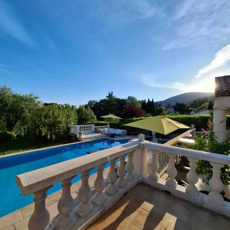 Villa Bibaou - Chambre Double - Vue sur Piscine - 9