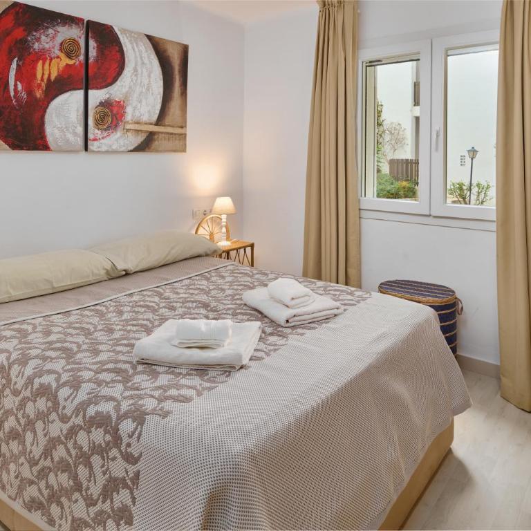 Sea frontline Apartment 'Ernesto'. Pool. WIFI - Apartamento de 2 dormitorios - 23