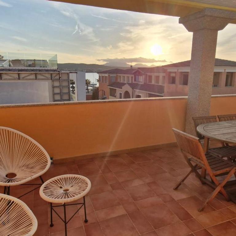 Capo Figari 13, Appartamento spazioso nel centro di Golfo Aranci con terrazza vista mare, Wi-Fi, parcheggio gratuito - Appartamento con 2 Camere da Letto - 15