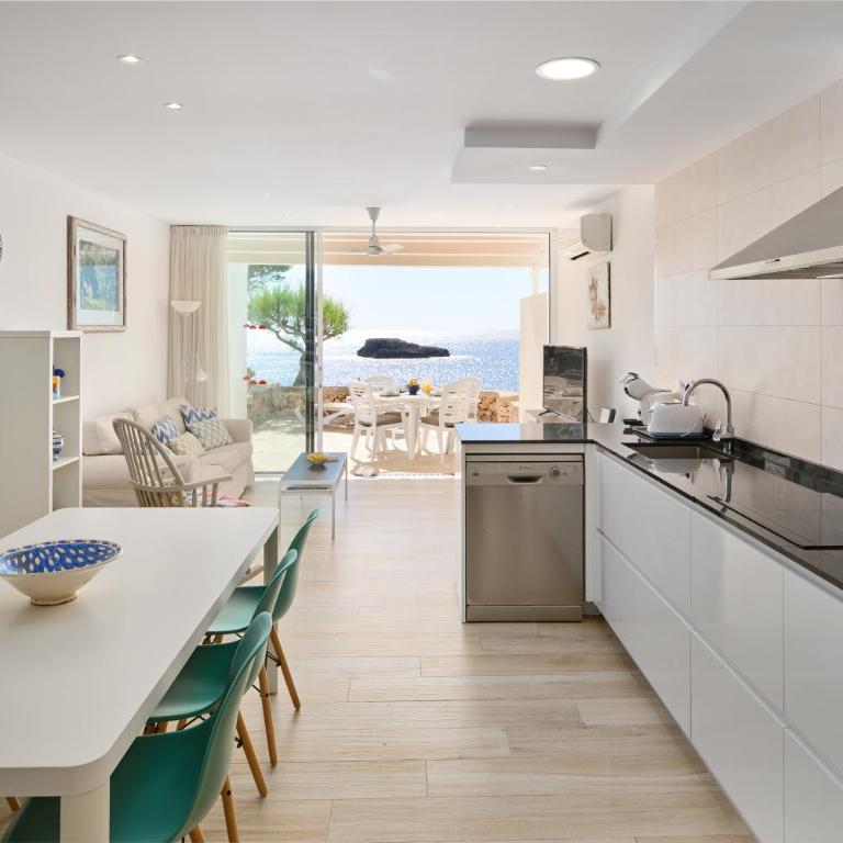Sea frontline Apartment 'Faraona'. Pool. WIFI - Apartamento de 3 dormitorios - 8