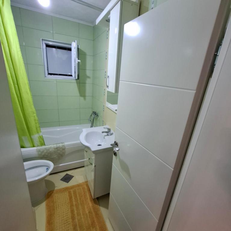 Dina Apartments Sarajevo - Superior Apartman sa 2 Spavaće Sobe - 6