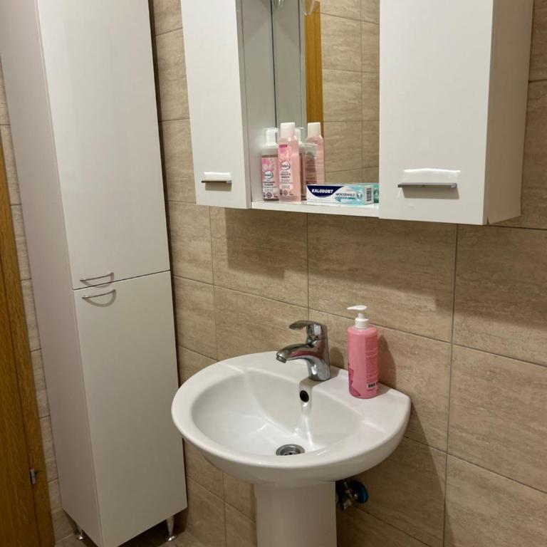 Cozy corner Mostar - Two-Bedroom Apartment - 28