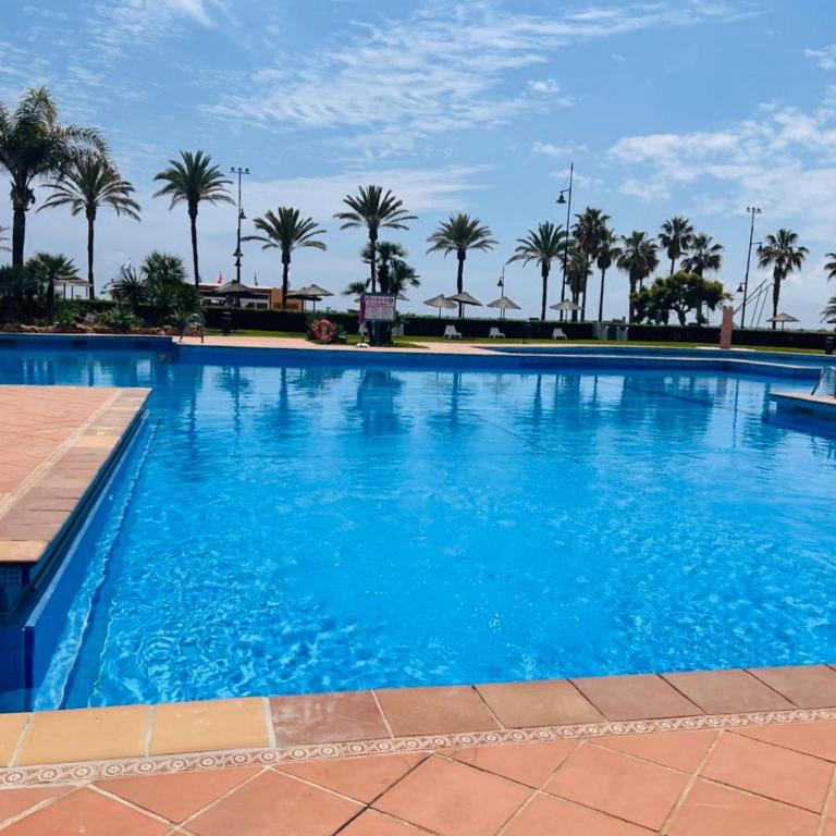 Playamar Deluxe pool & Beach Torremolinos Sinese design homes - Three-Bedroom Apartment - 1