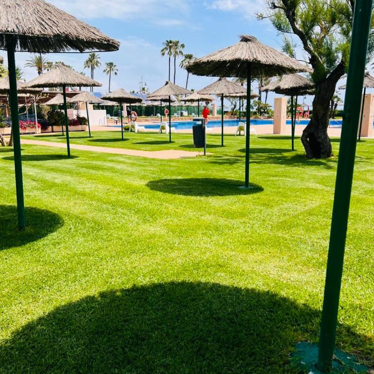 Playamar Deluxe pool & Beach Torremolinos Sinese design homes - Three-Bedroom Apartment - 43