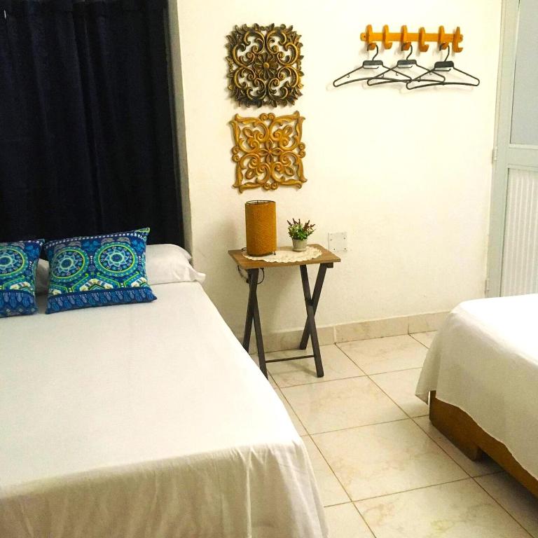 Casa Vilmar Getsemani - Triple Room with Private Bathroom - 5