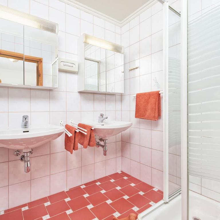 Appartement Haus Drobollach - Apartment mit 1 Schlafzimmer und Balkon - 1