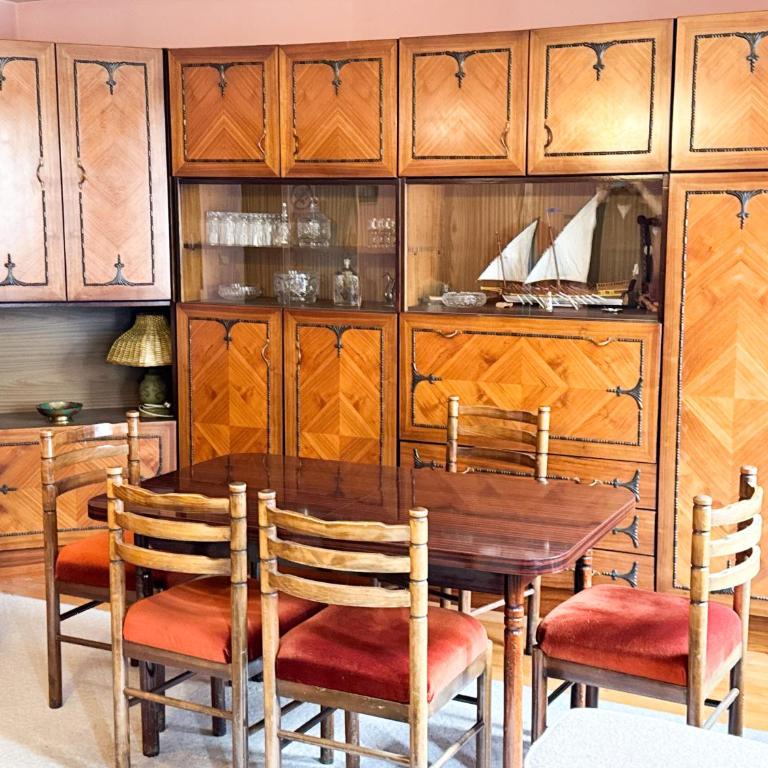 Sarajevo Time Travel with Grandpa - Apartman sa 3 Spavaće Sobe i Pogledom - 33