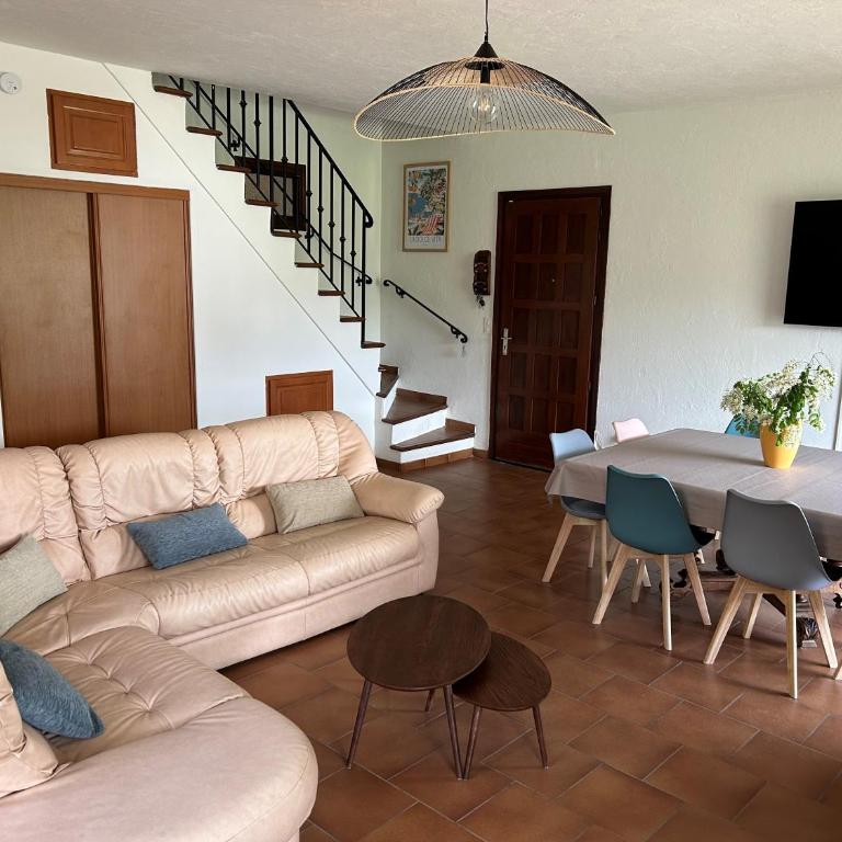 Les 4 cyprès - Maison 3 Chambres - 37