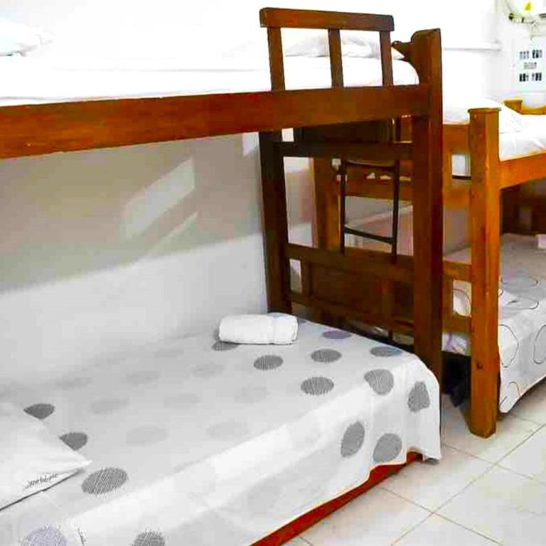 Casa Vilmar Getsemani - Family Room with Private Bathroom - 6