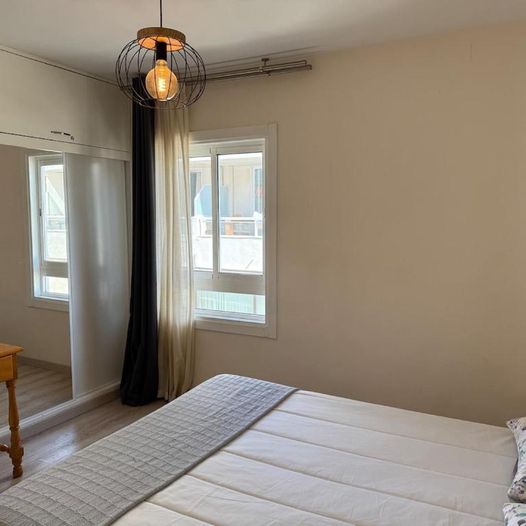 Centrally located M, bright and sunny apartment with terrace and pool views - Apartamento de 1 dormitorio - 15