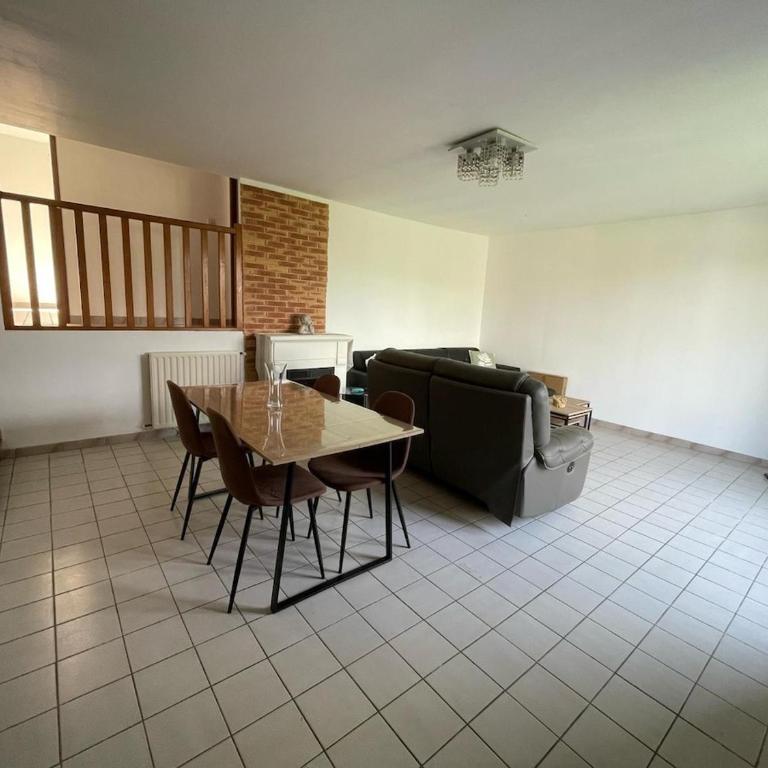Maison avec jardin et garage - Maison de Vacances 3 Chambres - 5