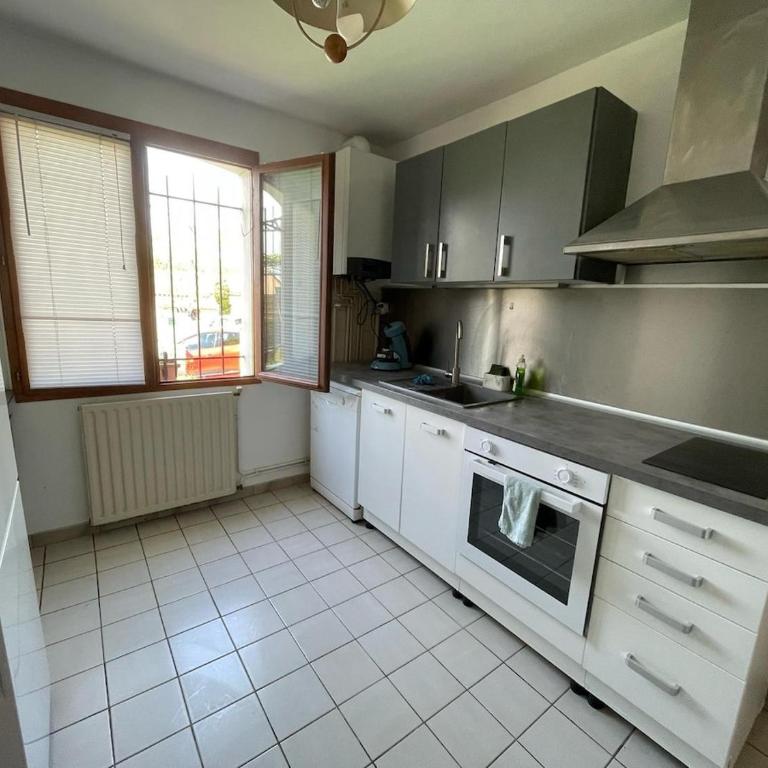 Maison avec jardin et garage - Maison de Vacances 3 Chambres - 7