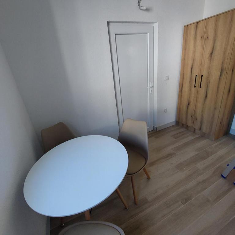 Apartmani Lapis - One-Bedroom Apartment - 6
