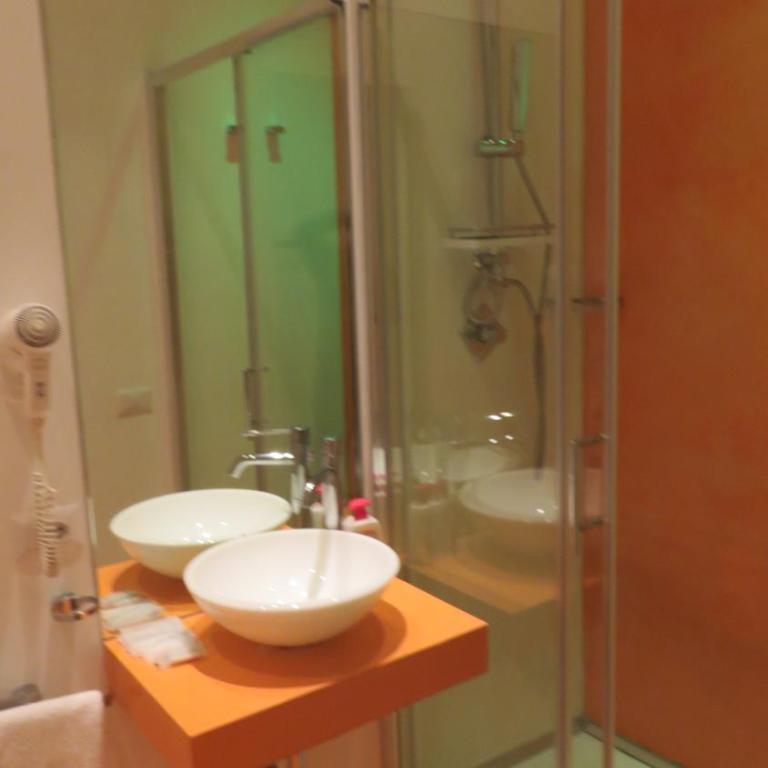 Sweet Home Inn - Camera Matrimoniale con Bagno Privato Esterno - 3