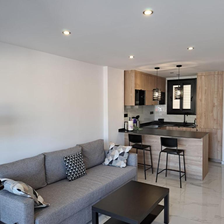Frontmar - One-Bedroom Apartment - 6