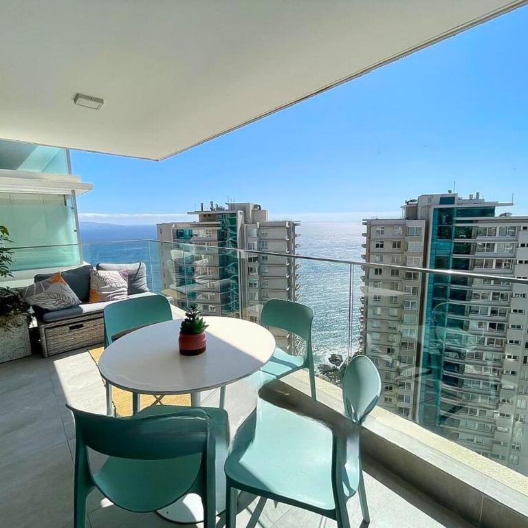 Reñaca Encantador - Departamento precioso con dos dormitorios en suite, sol y vista al mar - Two-Bedroom Apartment - 26