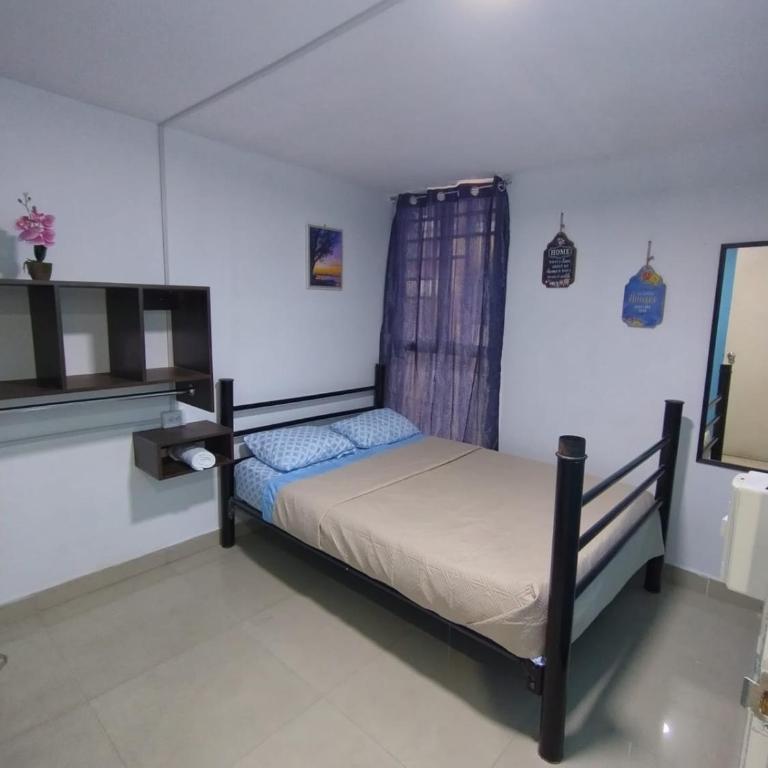 Hospedaje Casa Azul - Standard Double Room with Shared Bathroom - 32