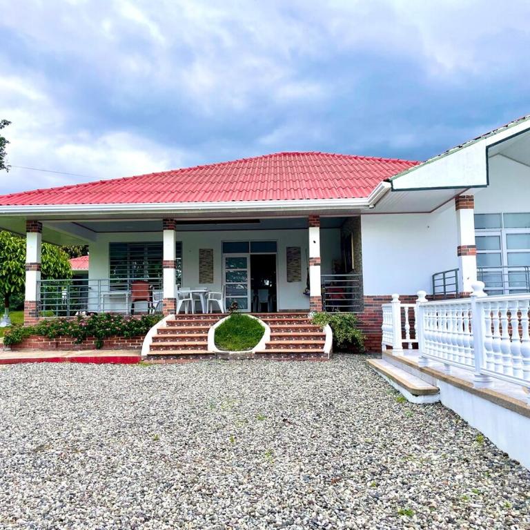 Villa Gladys con Piscina Privada y Vista Natural - Casa de 4 dormitorios - 10