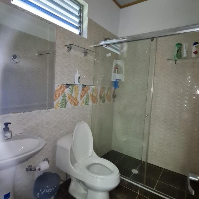 Villa Gladys con Piscina Privada y Vista Natural - Casa de 4 dormitorios - 25