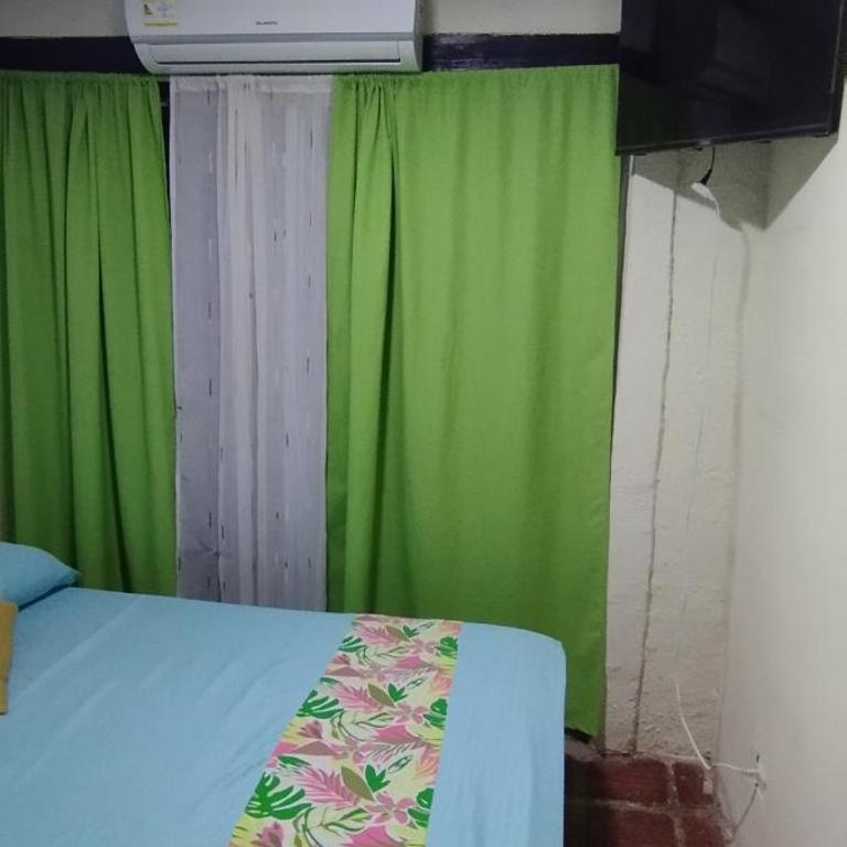 Hotel 4 Manzanas - Habitación Triple - 3