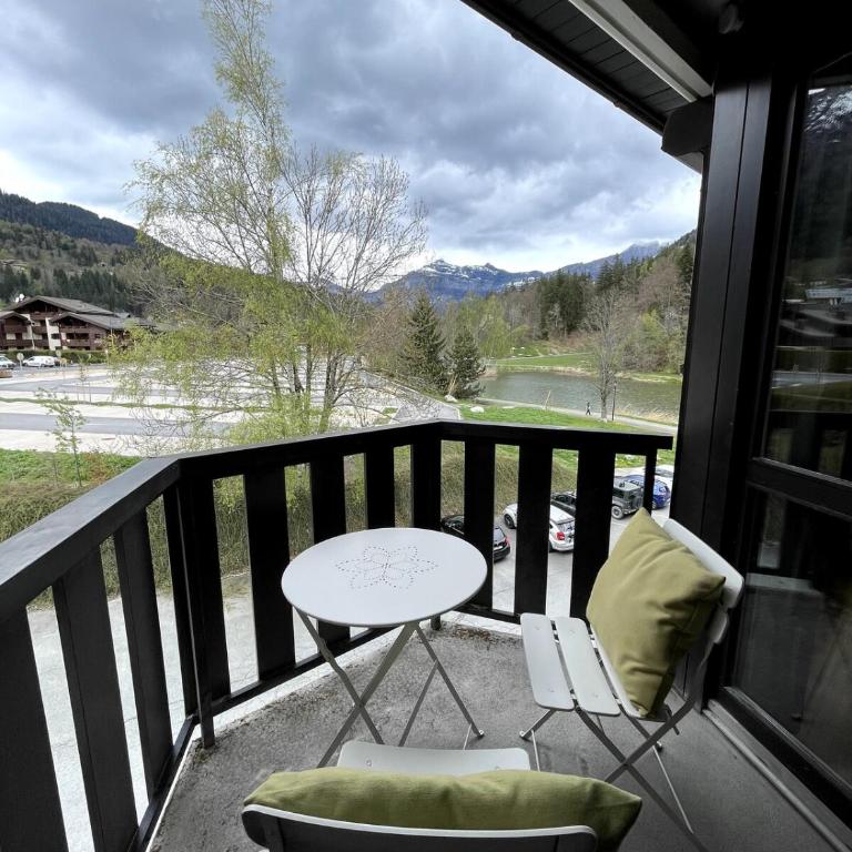 NEW Lac Chavants apartment - 4 beds - Appartement 1 Chambre avec Balcon et Vue sur les Montagnes - 5