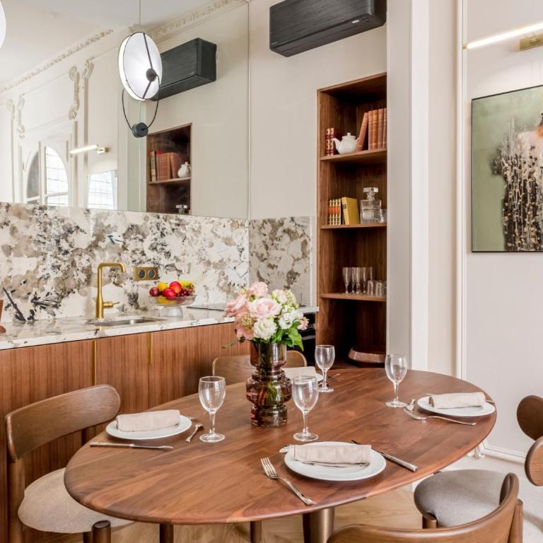 Merveil - Signature Suite-Champs Elysees- Marignan - Two-Bedroom Apartment - 3