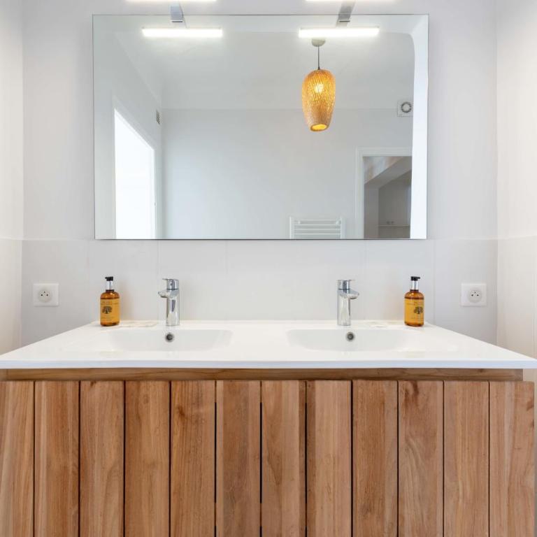 Cannes Suquet Sea View & Beach Access - Appartement - 27