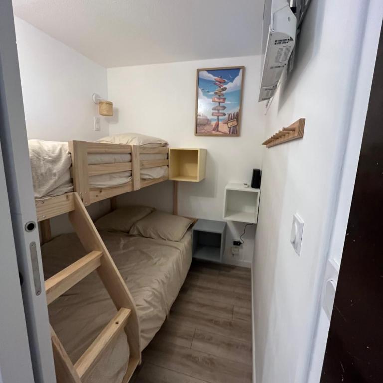 Plage à pied - 5 couchages - Terrasse et parking - Appartement 1 Chambre - 18
