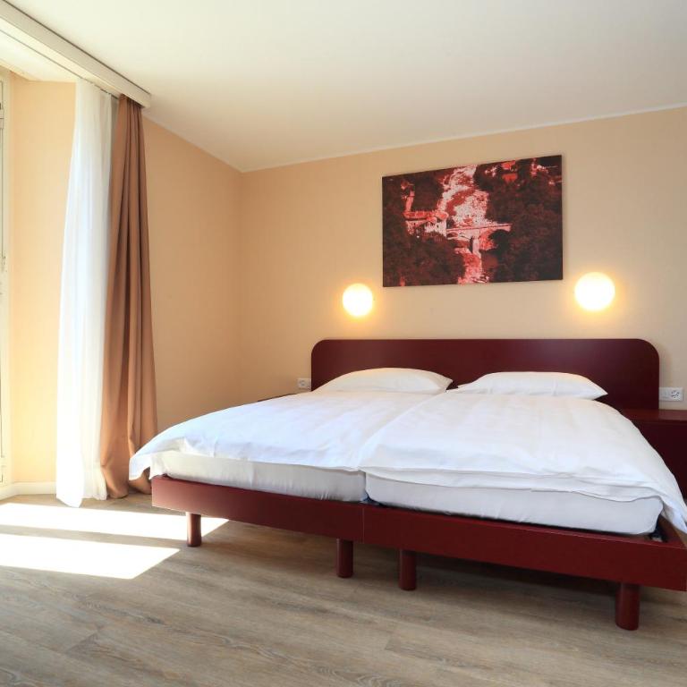 Hotel Elvezia Ascona - Camera Doppia con Letti Singoli con Balcone e Vista Lago - 5