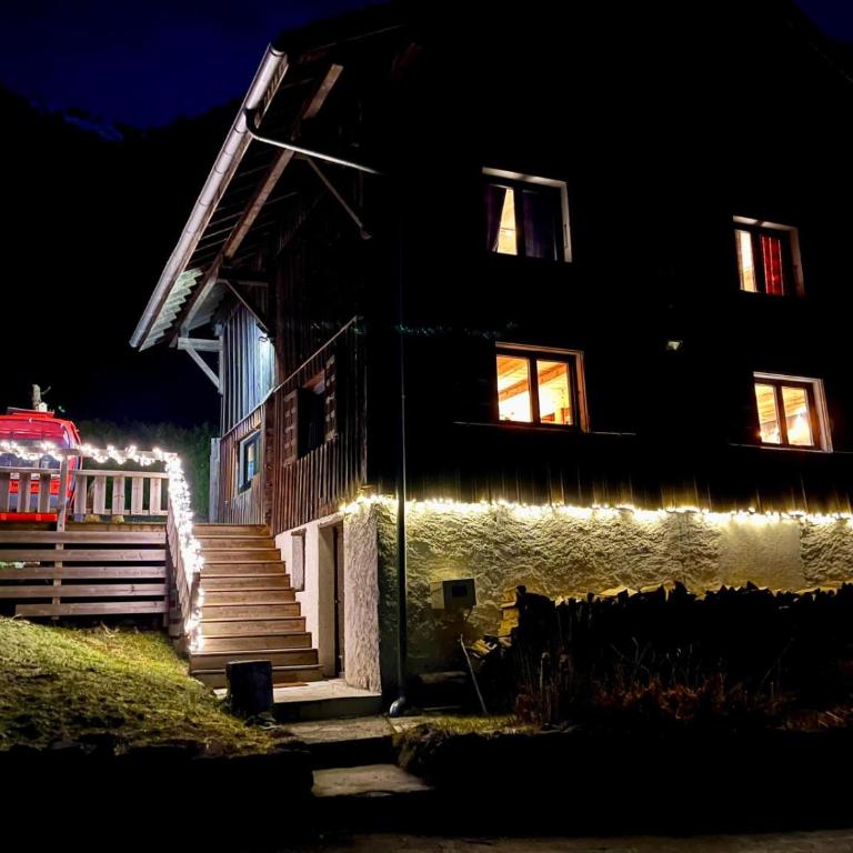 Chalet Le Nutshell - 4pers - Vue montagne au calme - Proche Annecy, La Clusaz, Grand-Bornand - AravisTour - Chalet 2 Chambres - 43