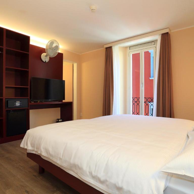 Hotel Elvezia Ascona - Camera Doppia con Letti Singoli con Balcone e Vista Lago Laterale - 6