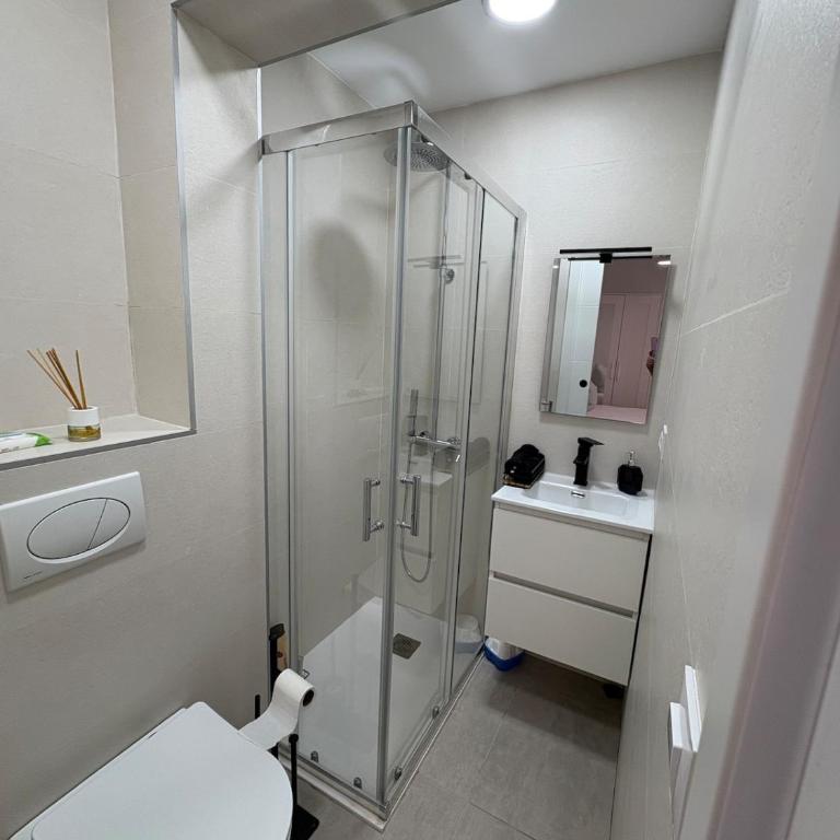 Coco-Cay Beach Bungalow - Three-Bedroom Apartment - 13