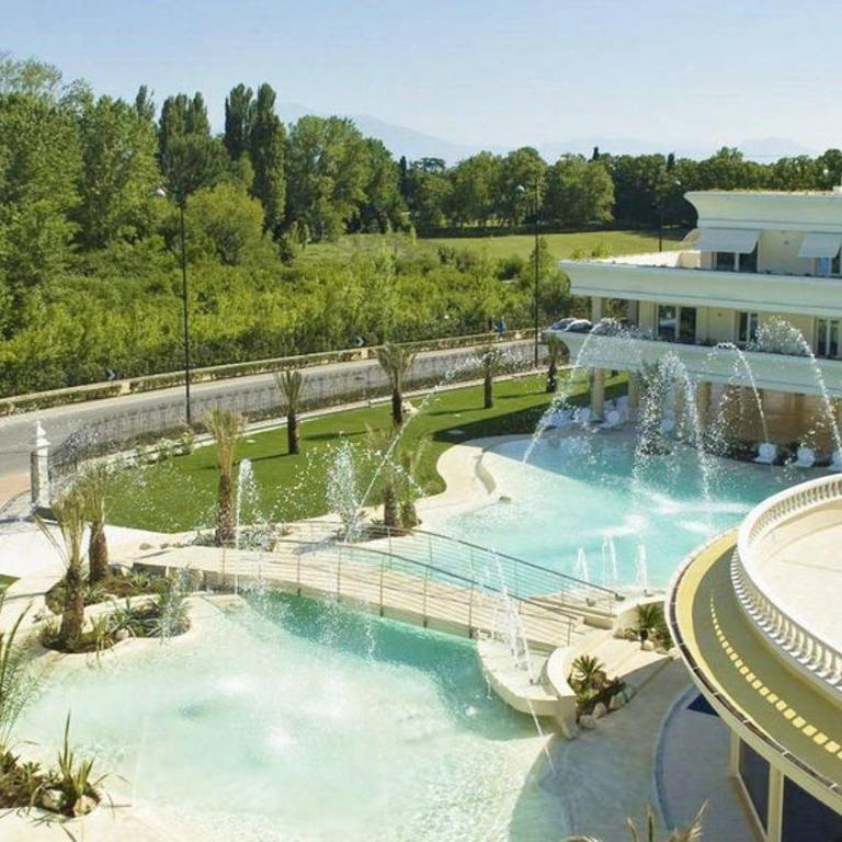 Casa Royale al Relais Du Lac - Suite King con Vista Piscina - 3