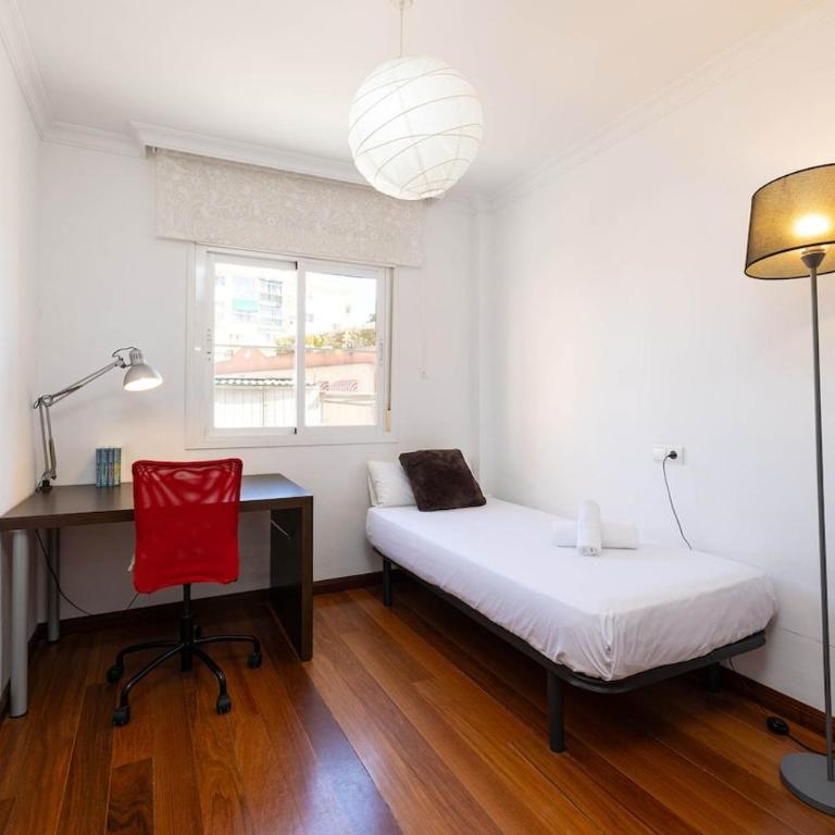 Spacious 3-Bedroom Apartment in Málaga - Apartamento de 3 dormitorios - 3