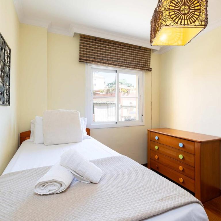 Spacious 3-Bedroom Apartment in Málaga - Apartamento de 3 dormitorios - 11