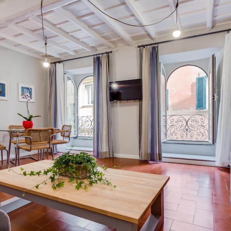 Rome as you feel - Grotta Pinta apartments - Appartamento con Balcone int. 1 - 2