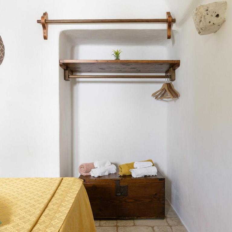Trullo Antico in Valle d'Itria - Chalet con 2 Camere da Letto - 13