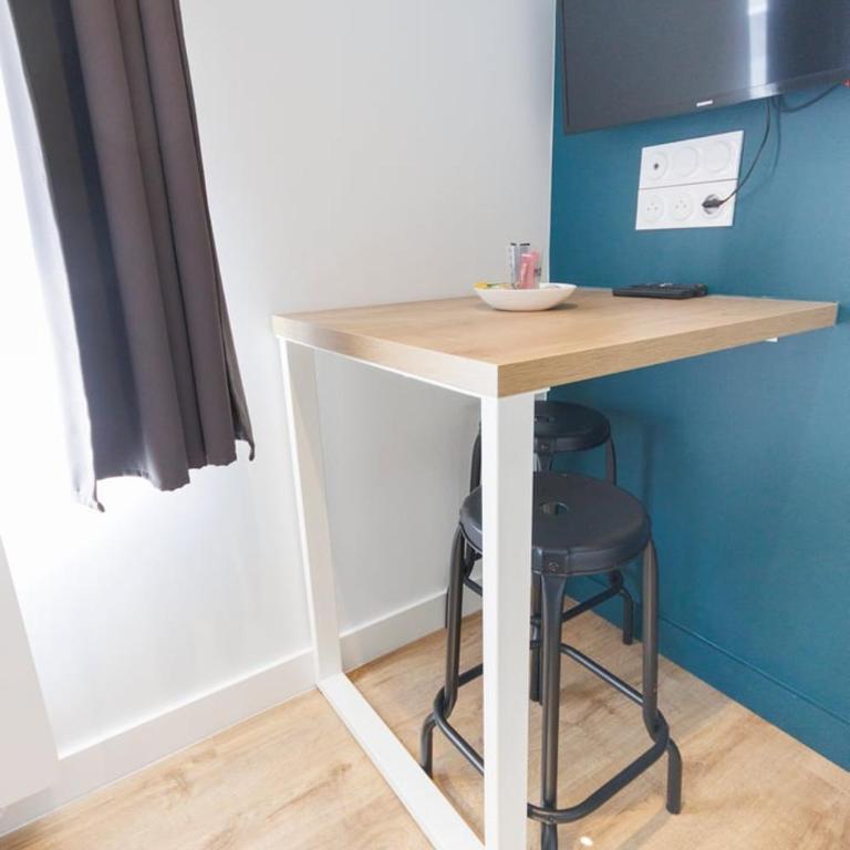 Le Petit Turenne - Idéal pro/solo* Studio d'archi coeur de ville * WiFi * Calme * Mon Groom - Apartment mit Dusche - 10