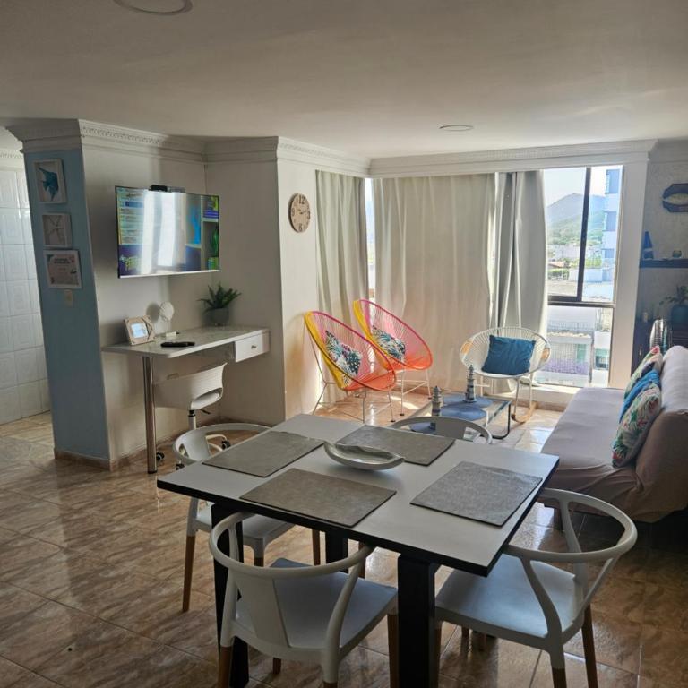 Apartamento con piscina cerca al mar Amoblado Rodadero Sur - Apartamento de 2 dormitorios - 5